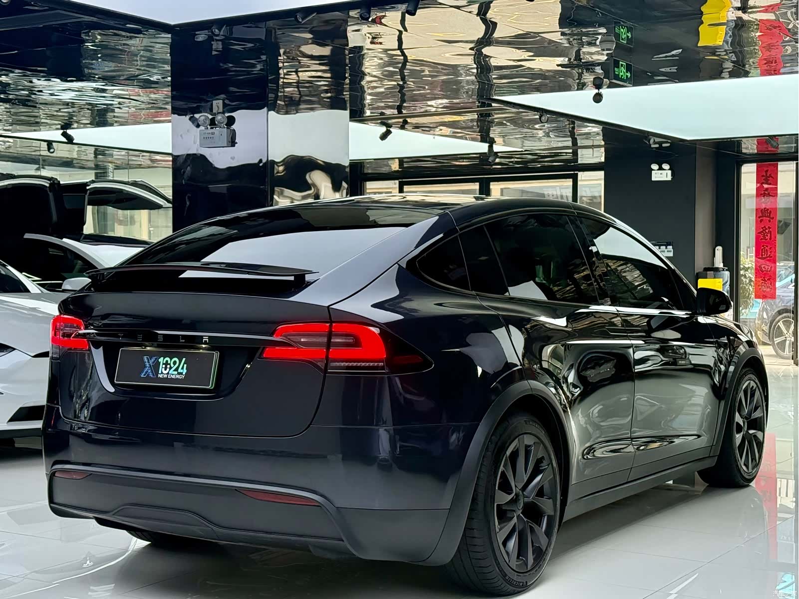 Tesla Model X, 2024 15