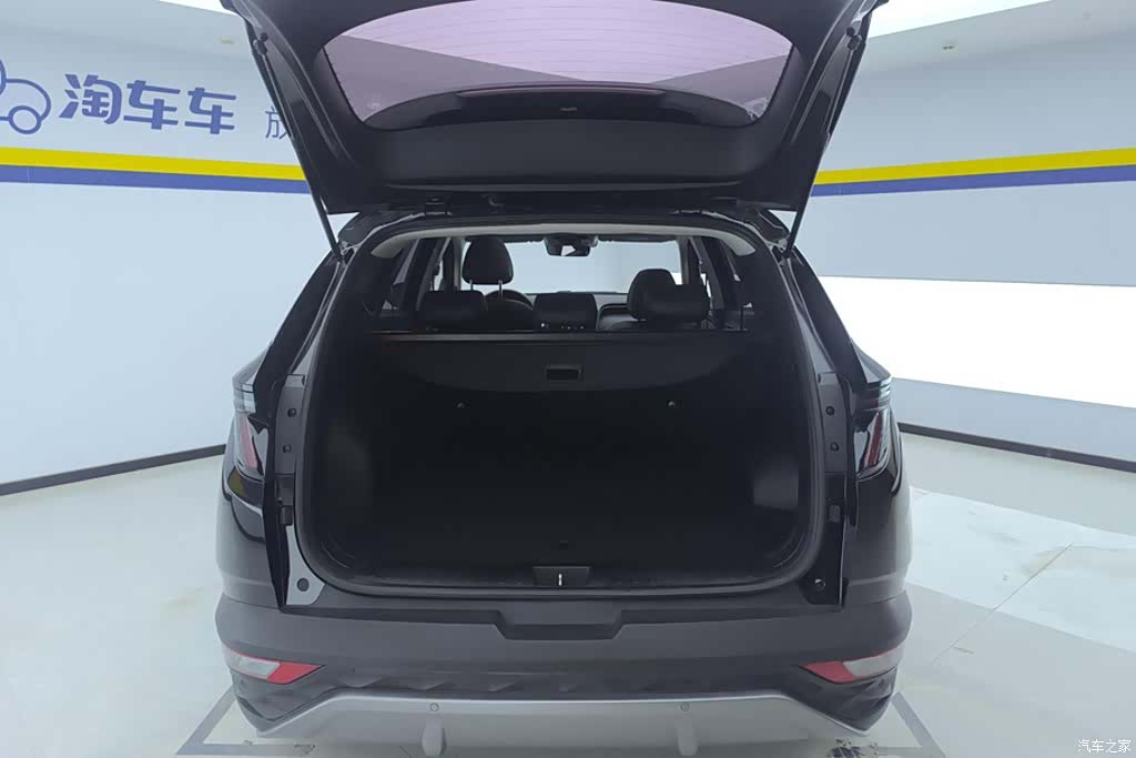 Hyundai Tucson L, 2022 4