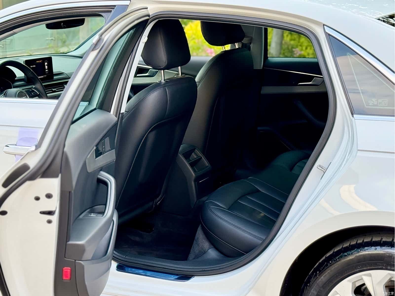 Audi A4L, 2020 6