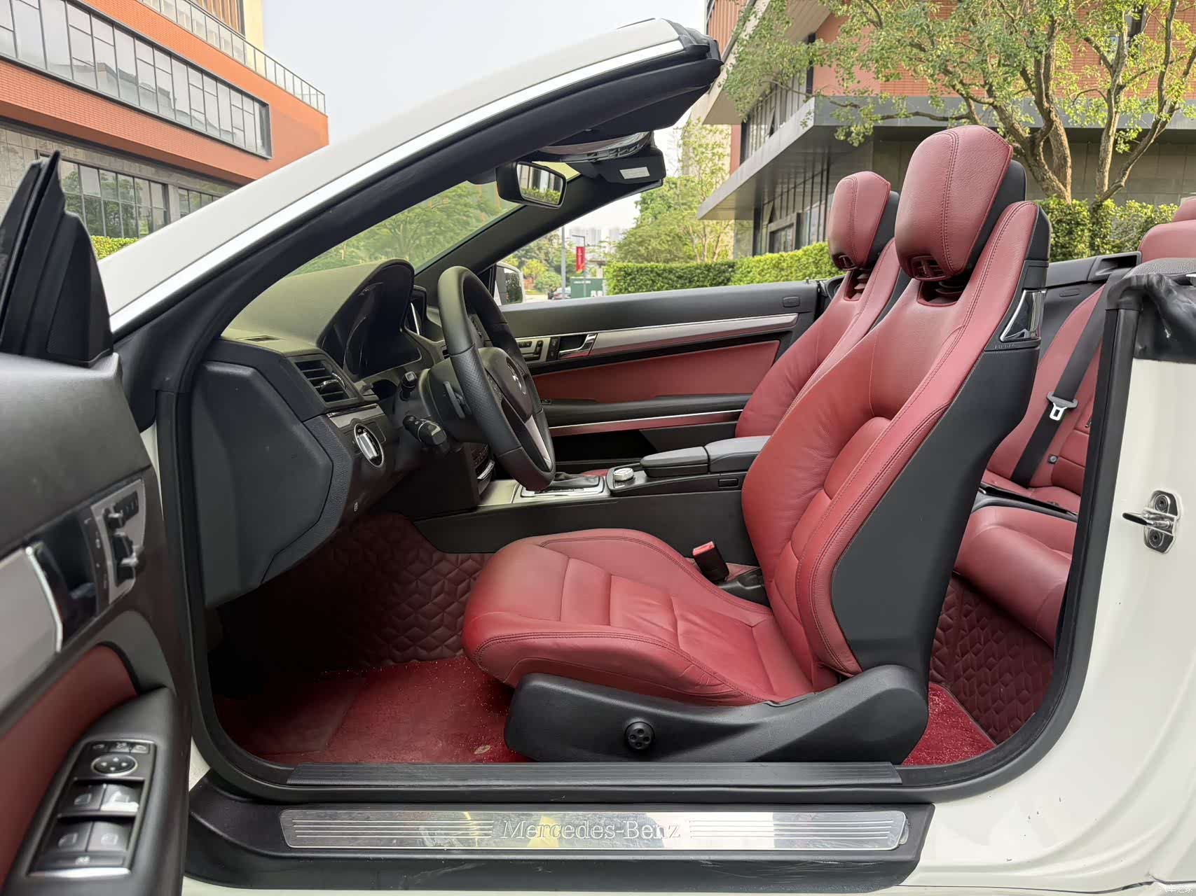 Mercedes-Benz E-Class, 2012 4