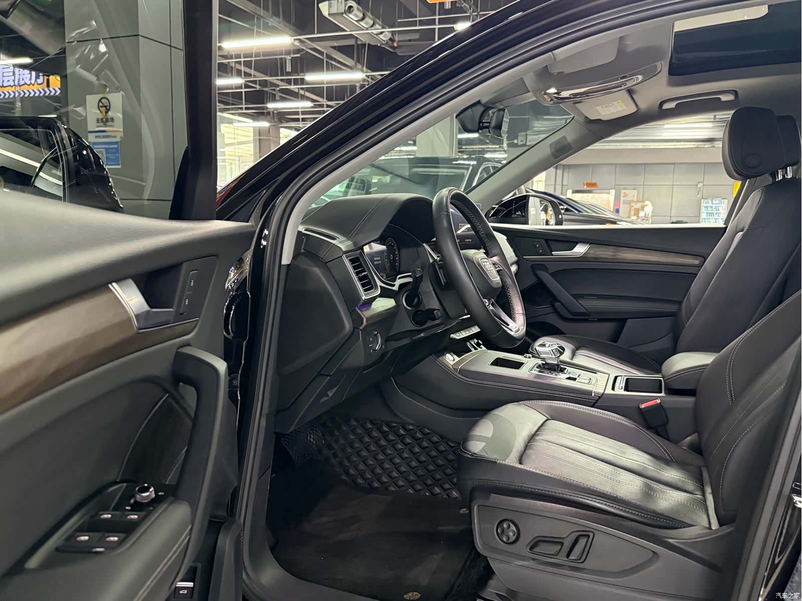 Audi Q5L, 2022 8