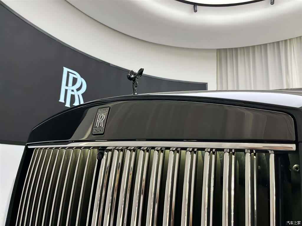 Rolls-Royce Cullinan, 2026 23