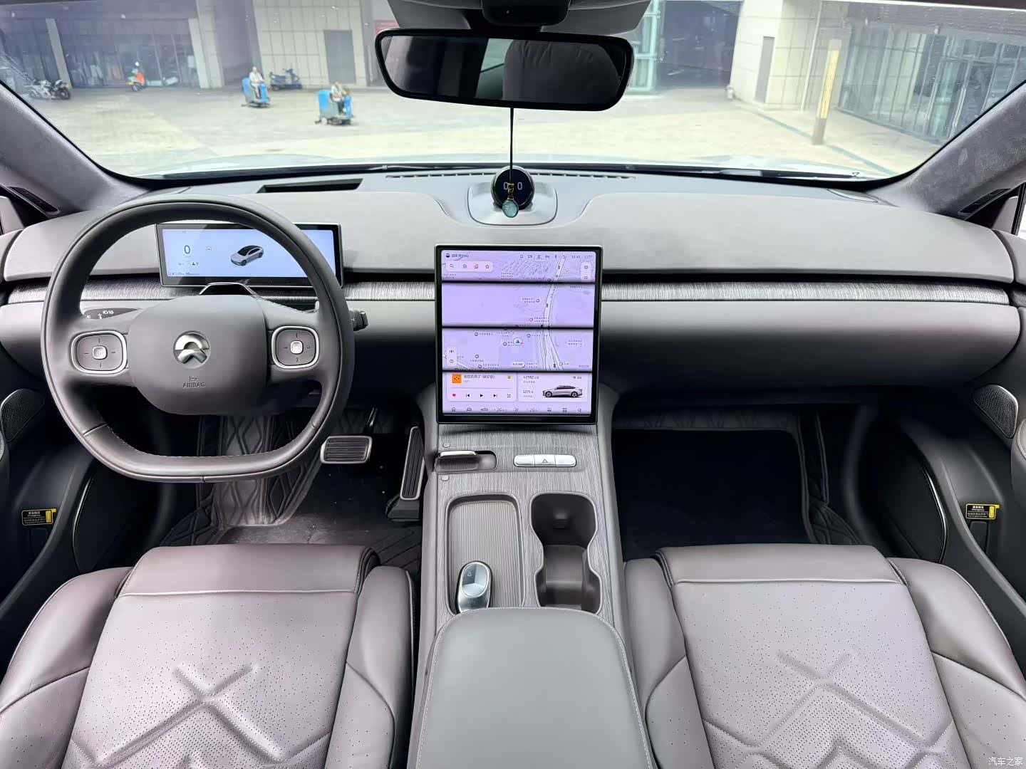 NIO ET7, 2022 все фото
