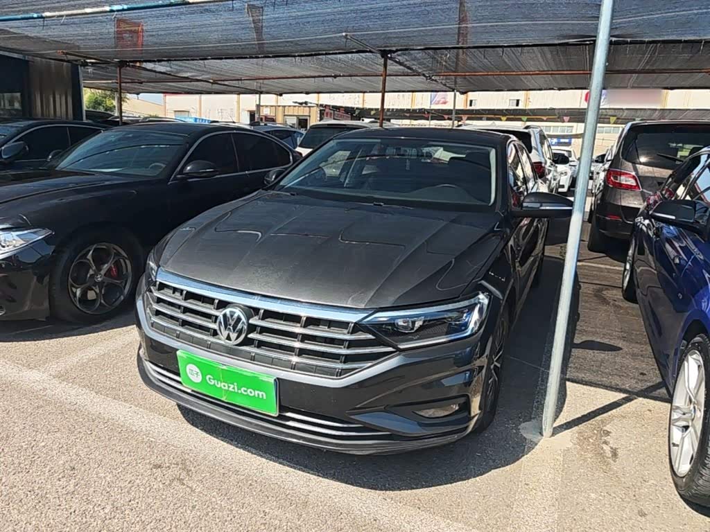 Volkswagen Sagitar
