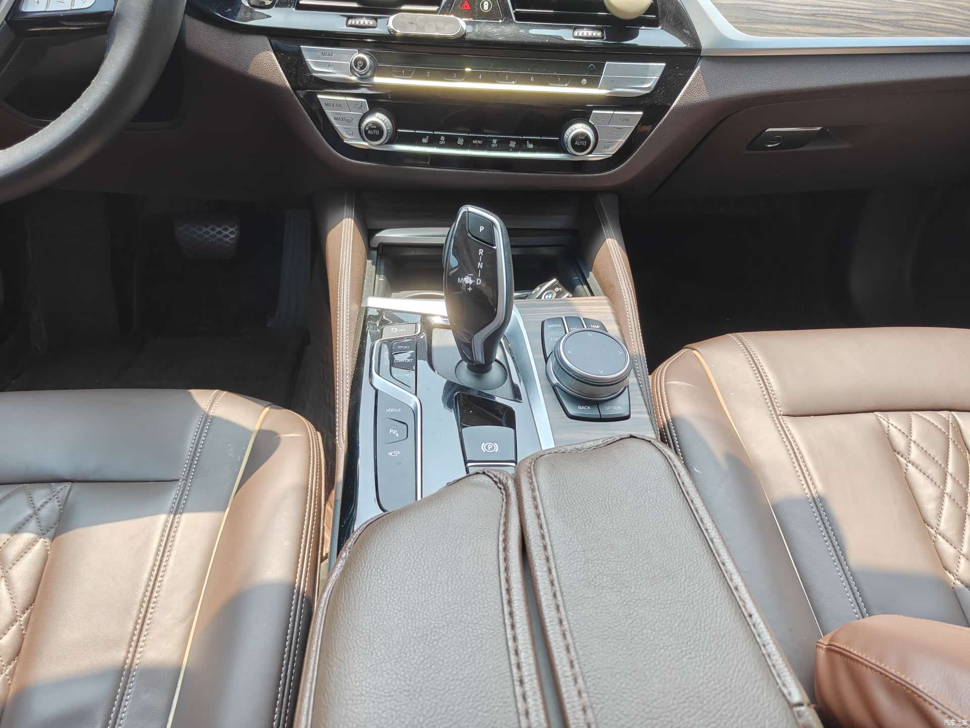 BMW 5 Series, 2020 8