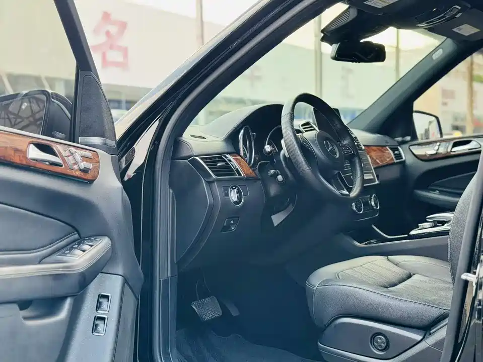 Mercedes-Benz GLS