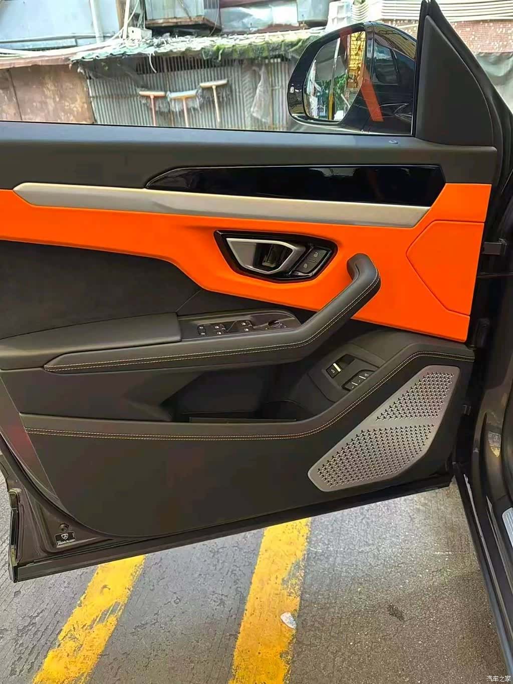 Lamborghini Urus, 2024 все фото