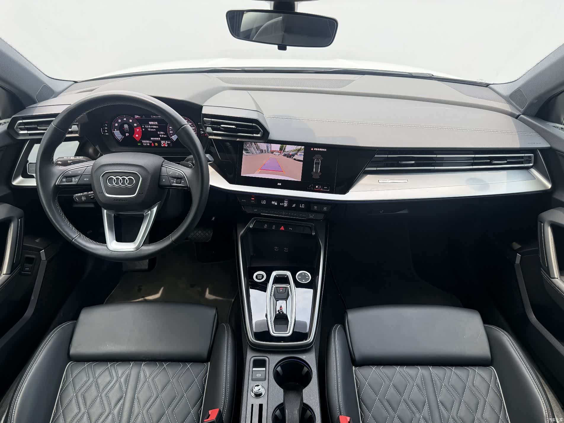 Audi Flying Spur, 2025 6