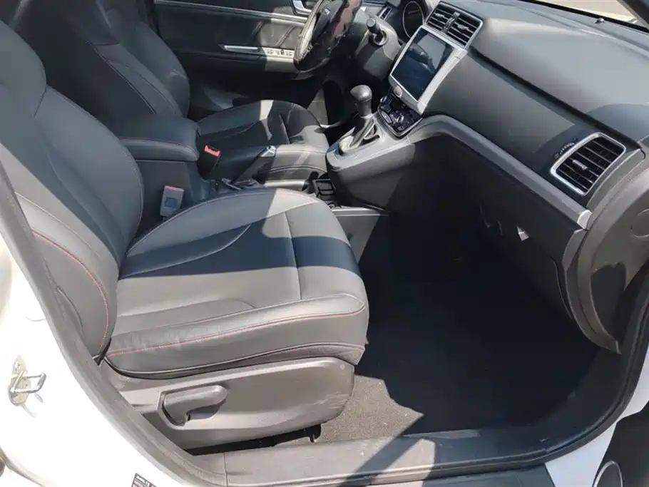 Haval M6