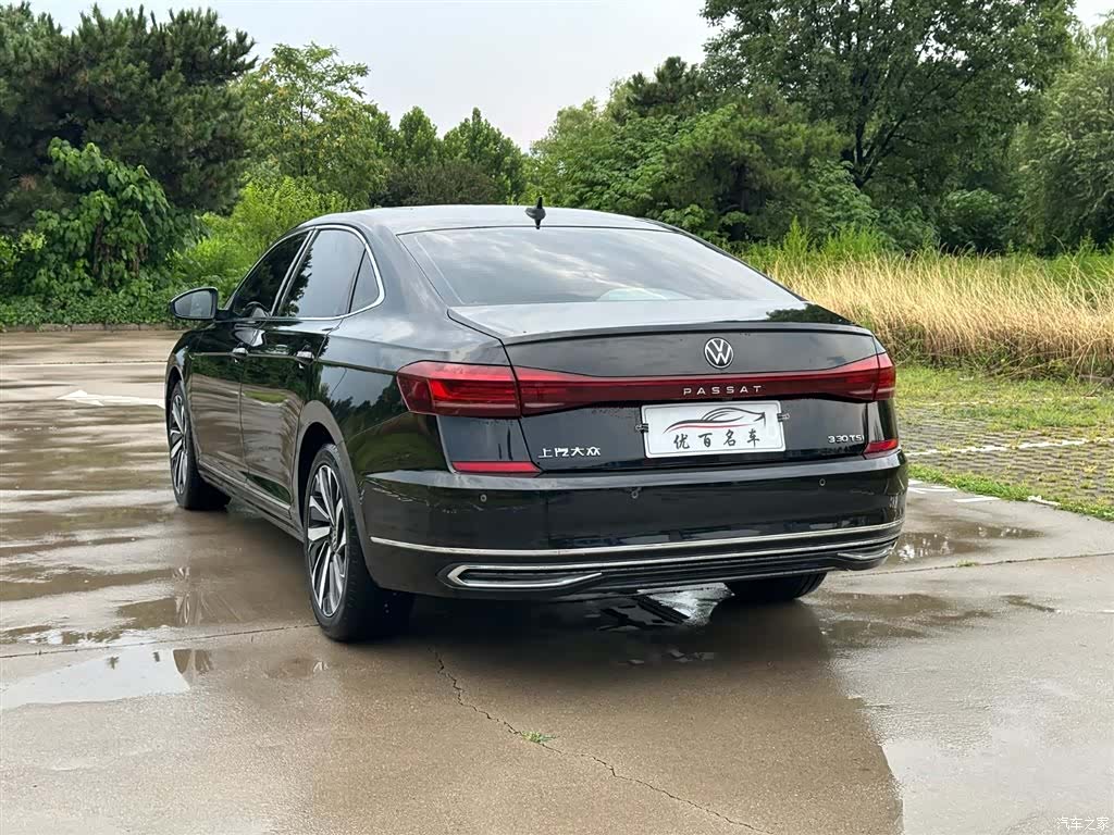 Volkswagen Passat, 2023 4