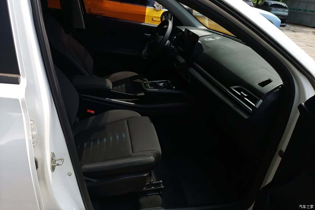 BYD E2, 2022 7