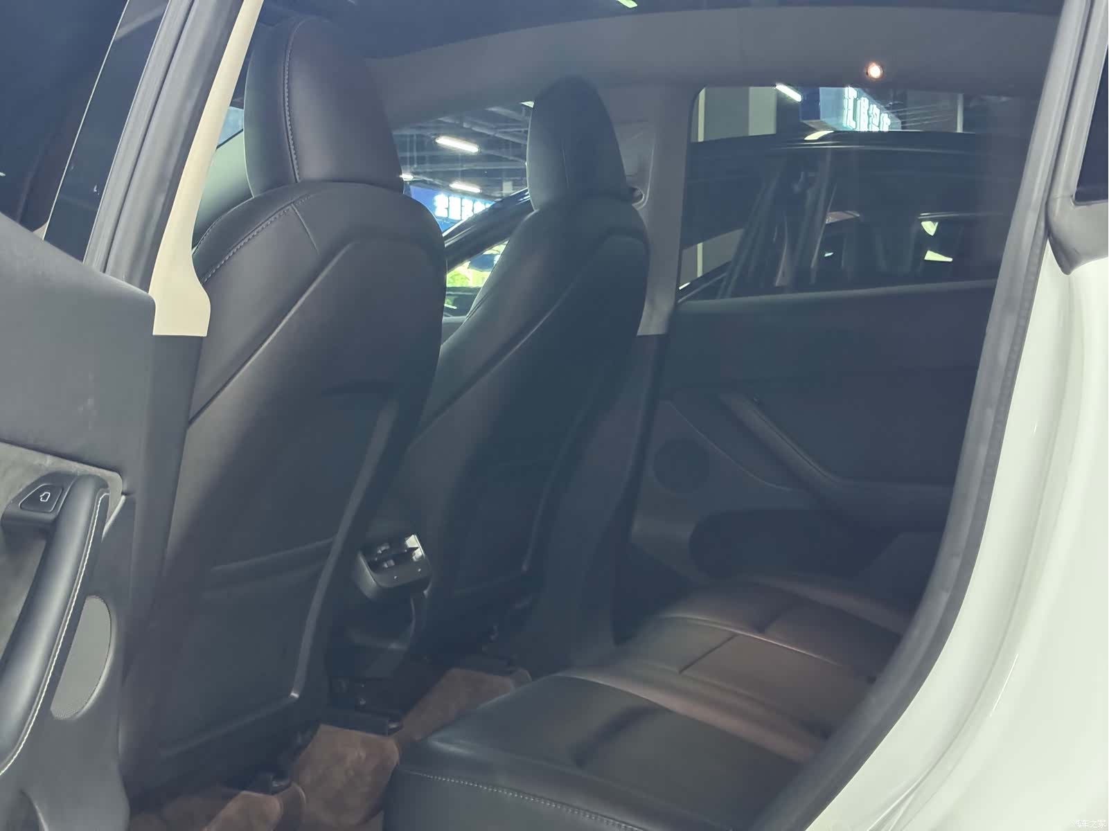 Tesla Model Y, 2023 6