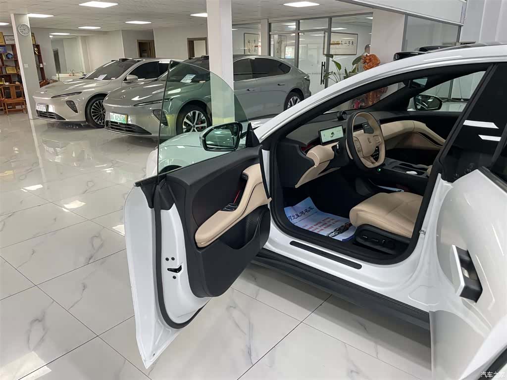NIO ET5, 2023 11