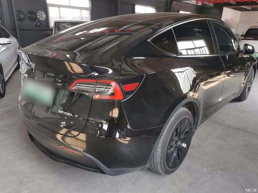 Tesla Model Y, 2022 7