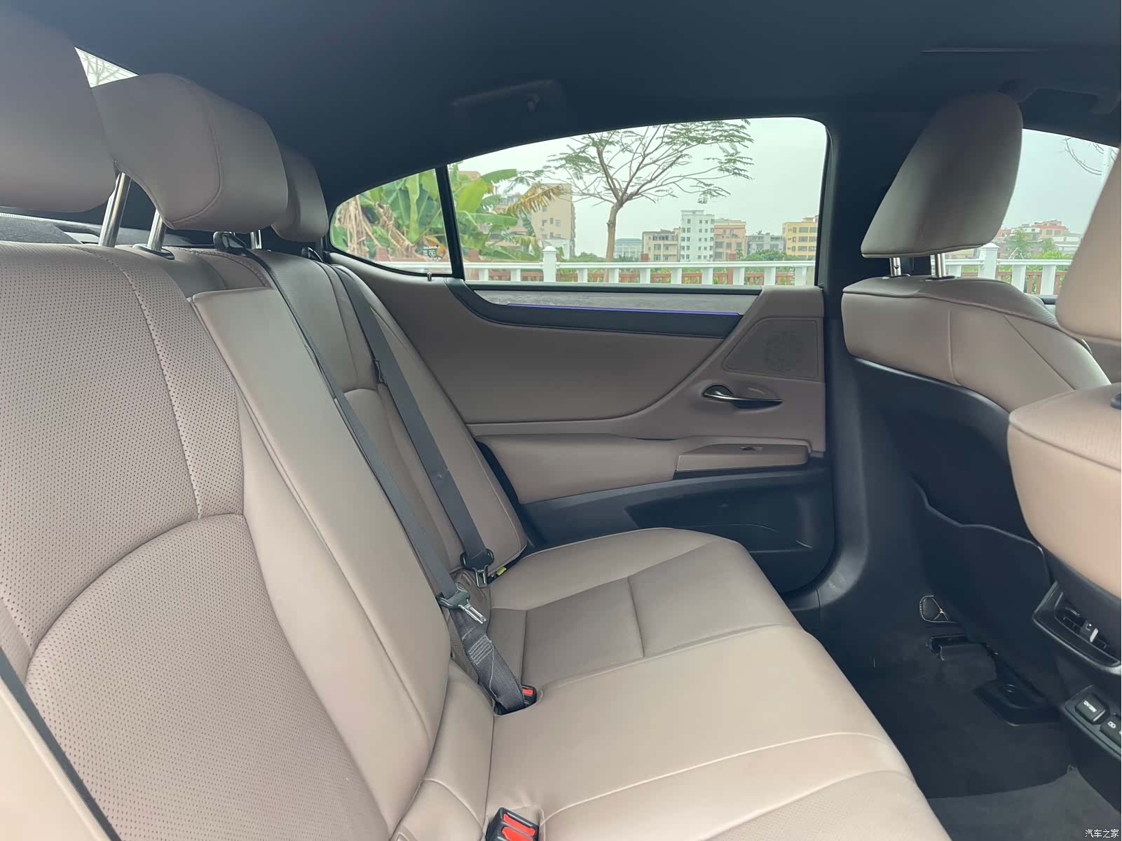 Lexus ES, 2024 14