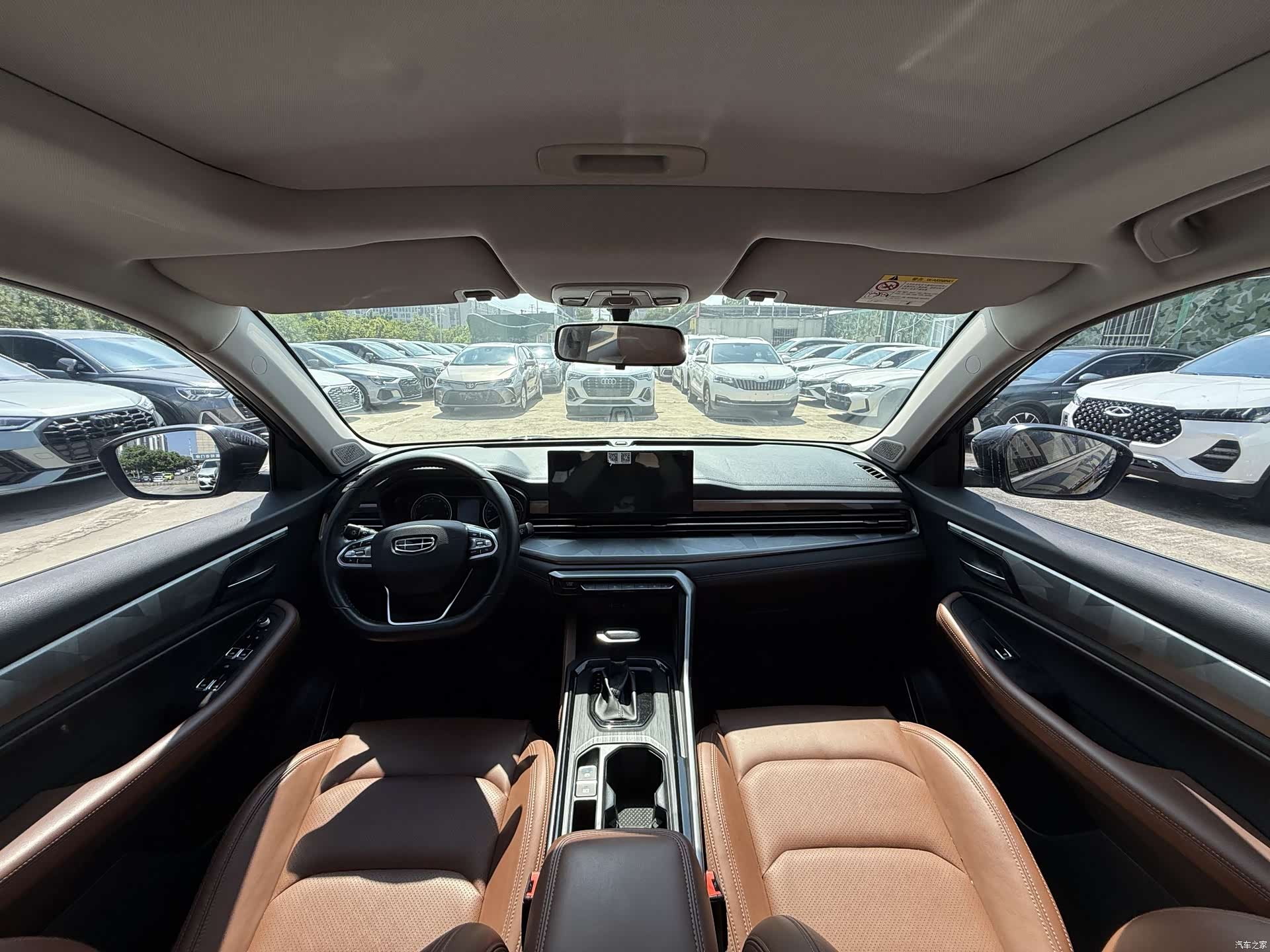 Geely X6, 2022 6