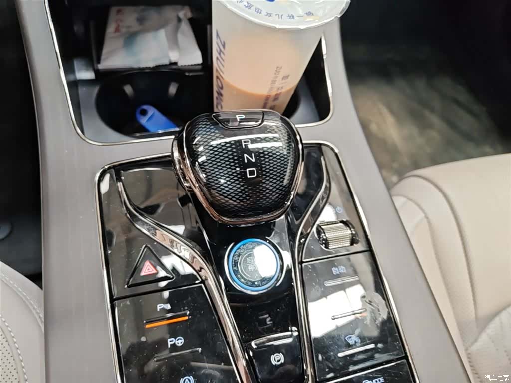 BYD Han, 2025 14