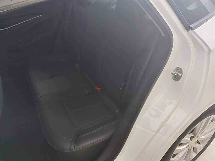 Buick Inslight 2022, фото 17