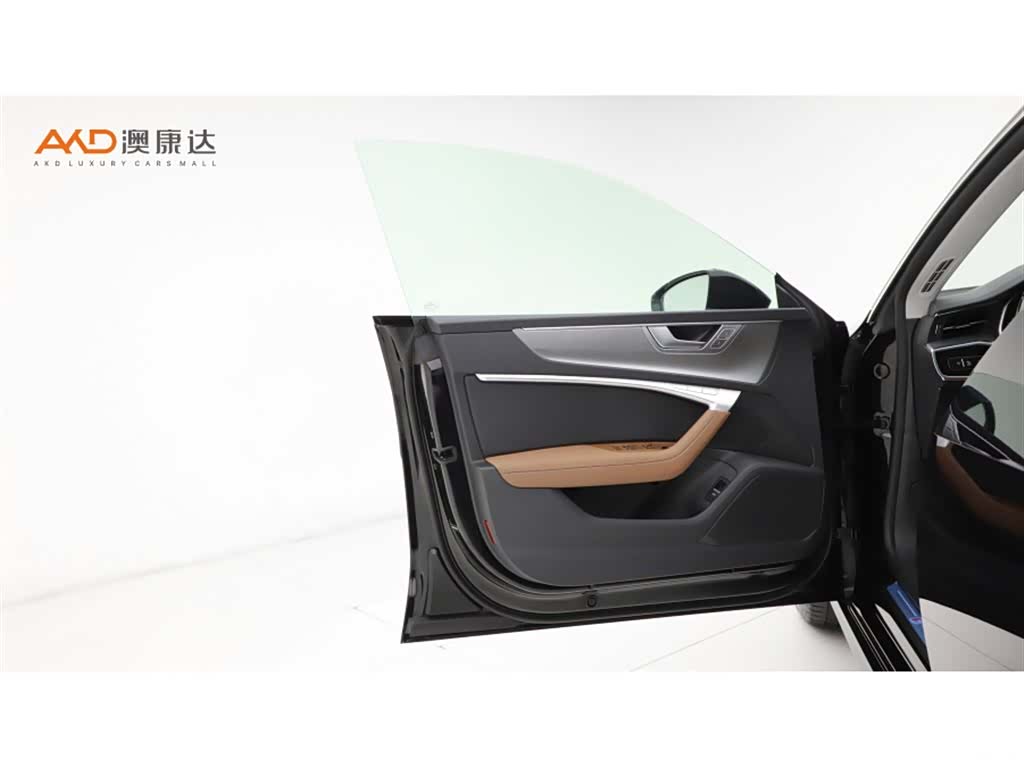 Audi A7L, 2025 10