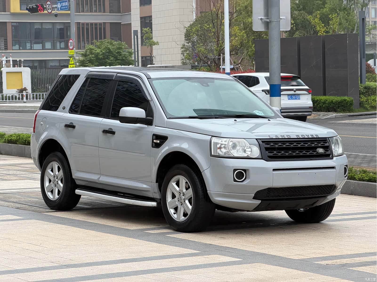 Land Rover Si4, 2012 3