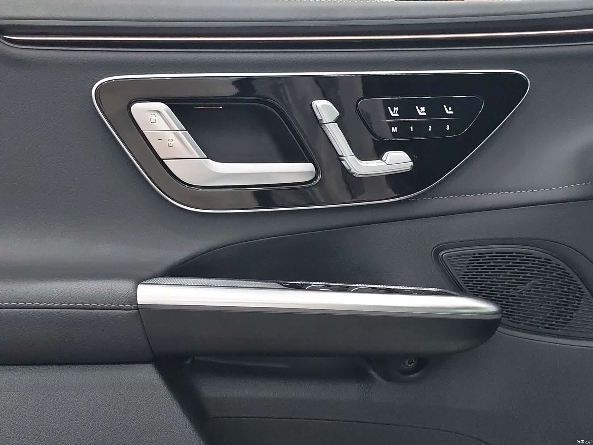 Mercedes-Benz EQE, 2024 8
