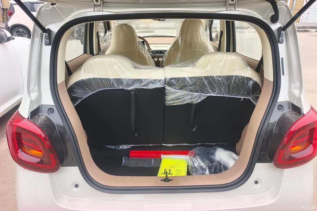 Wuling MINIEV, 2026 4