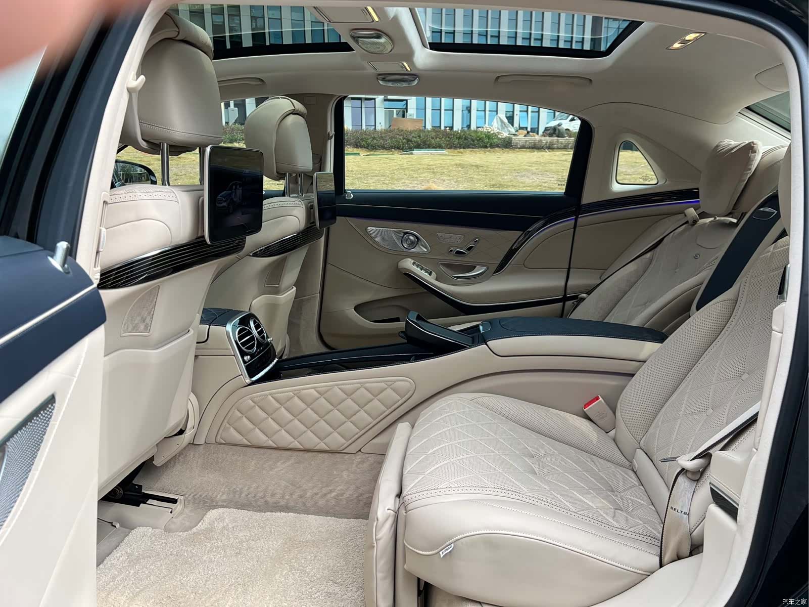 Maybach S-Class, 2019 14