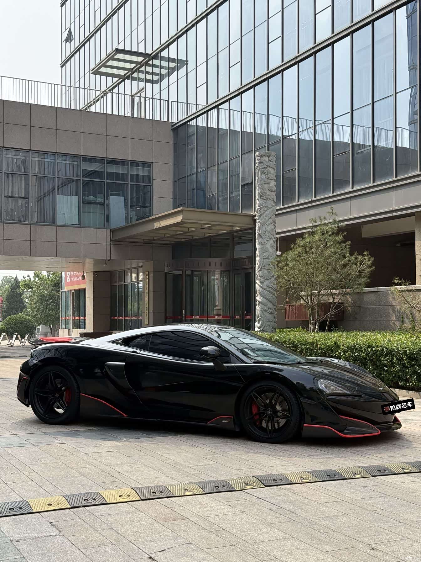 McLaren 540C, 2017 2