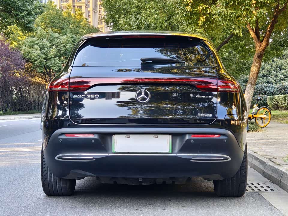 Mercedes-Benz EQC