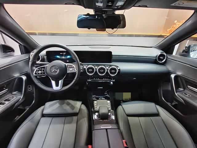 Mercedes-Benz Class A Mercedes-Benz Class A