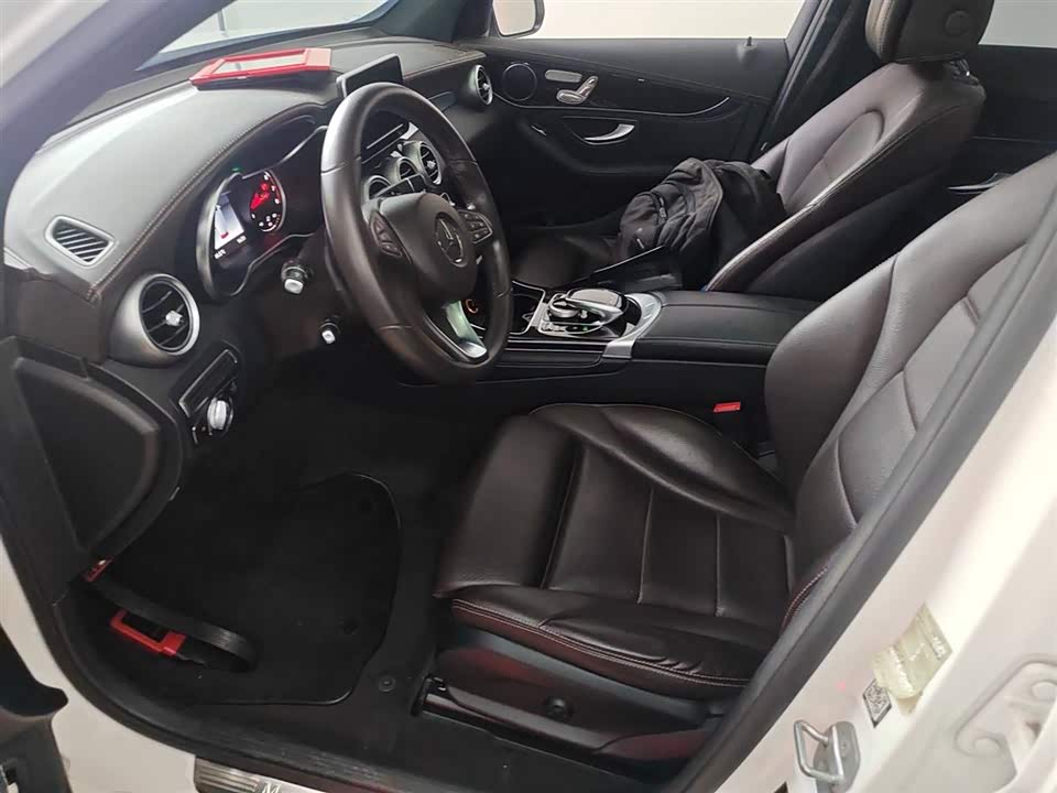 Mercedes-Benz GLC Mercedes-Benz GLC