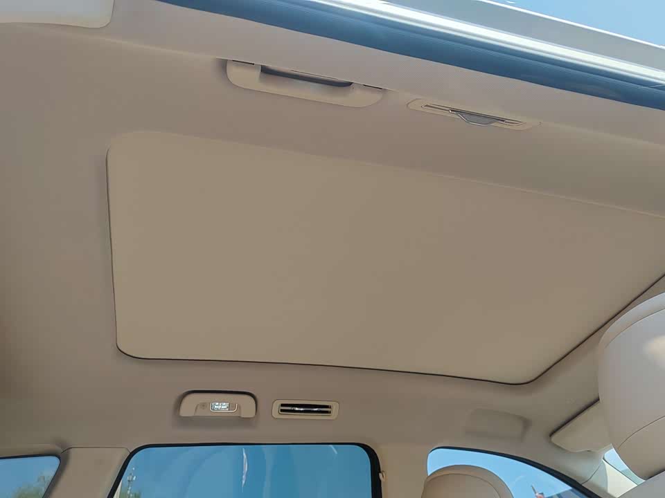 AITO Ask the world M7