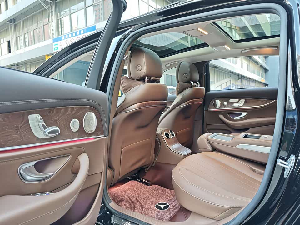 Mercedes-Benz E-class Mercedes-Benz E-class