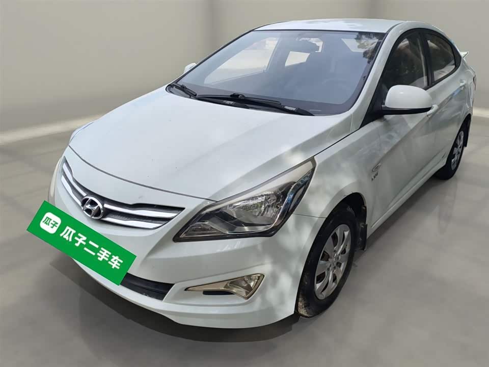 Hyundai Rena