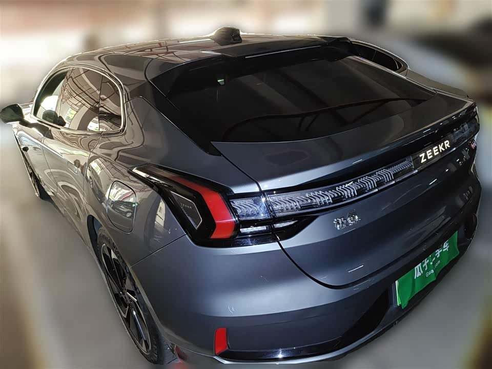 Zeekr 001