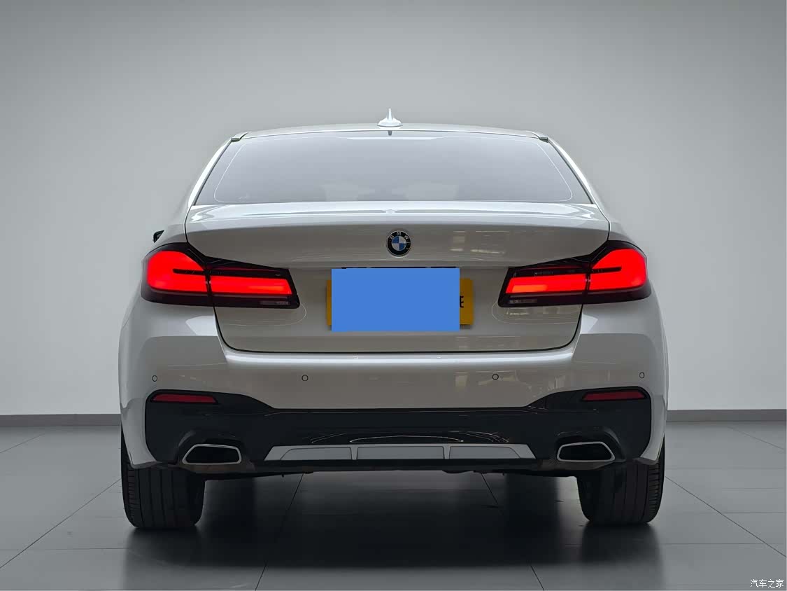 BMW 5 Series, 2023 все фото