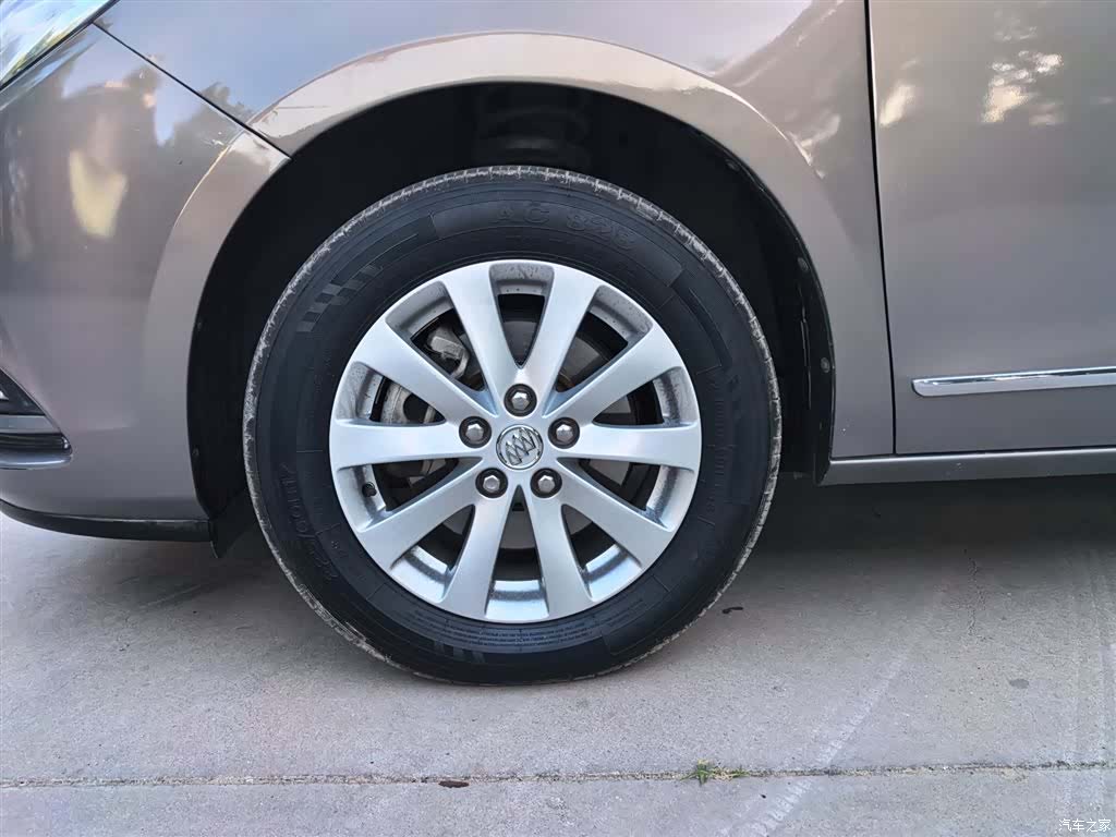 Buick GL8, 2020 25