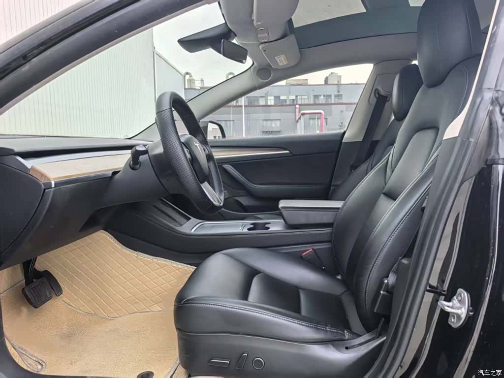 Tesla Model 3, 2021 14