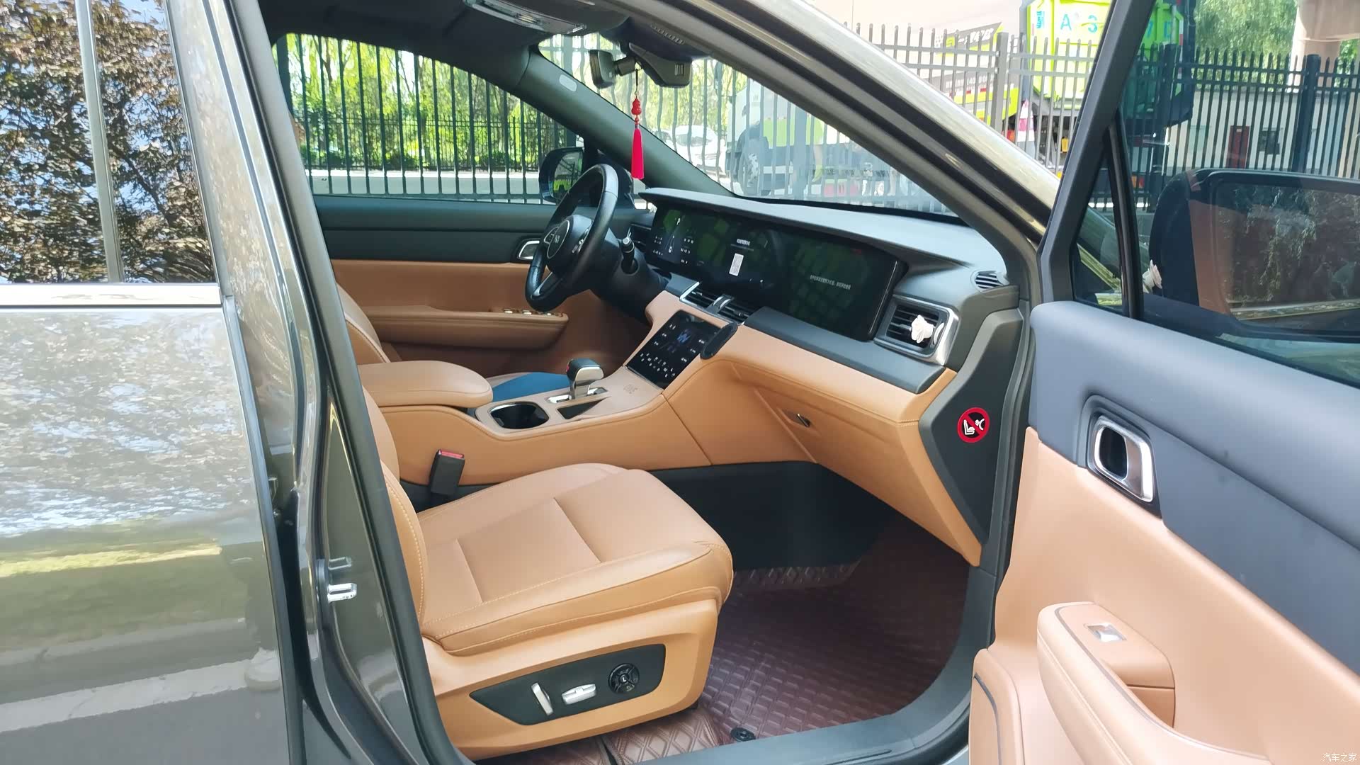 Li Auto ONE, 2023 9
