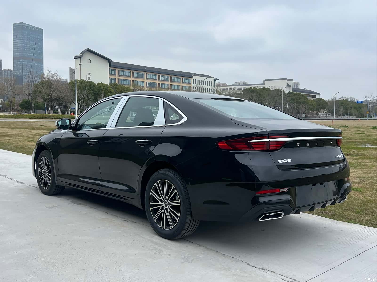 Geely Preface, 2025 8