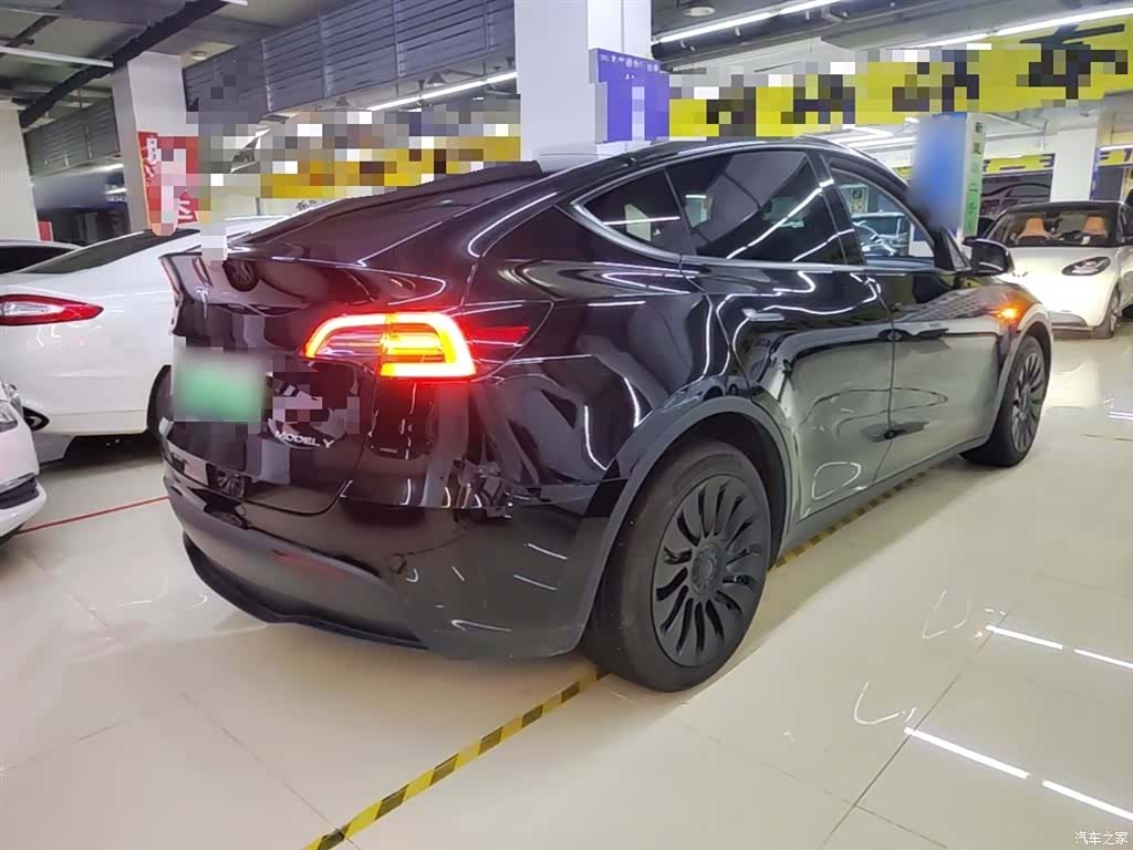 Tesla Model Y, 2022 7