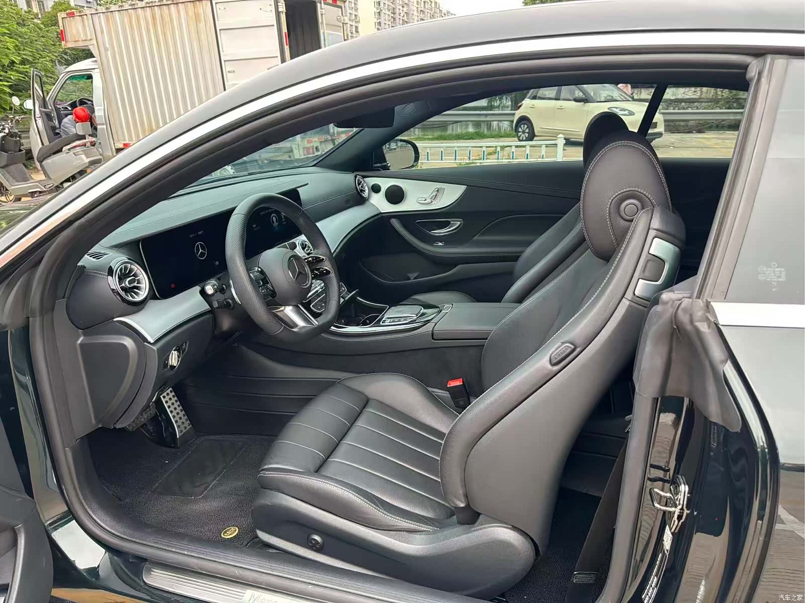 Mercedes-Benz E-Class, 2023 6