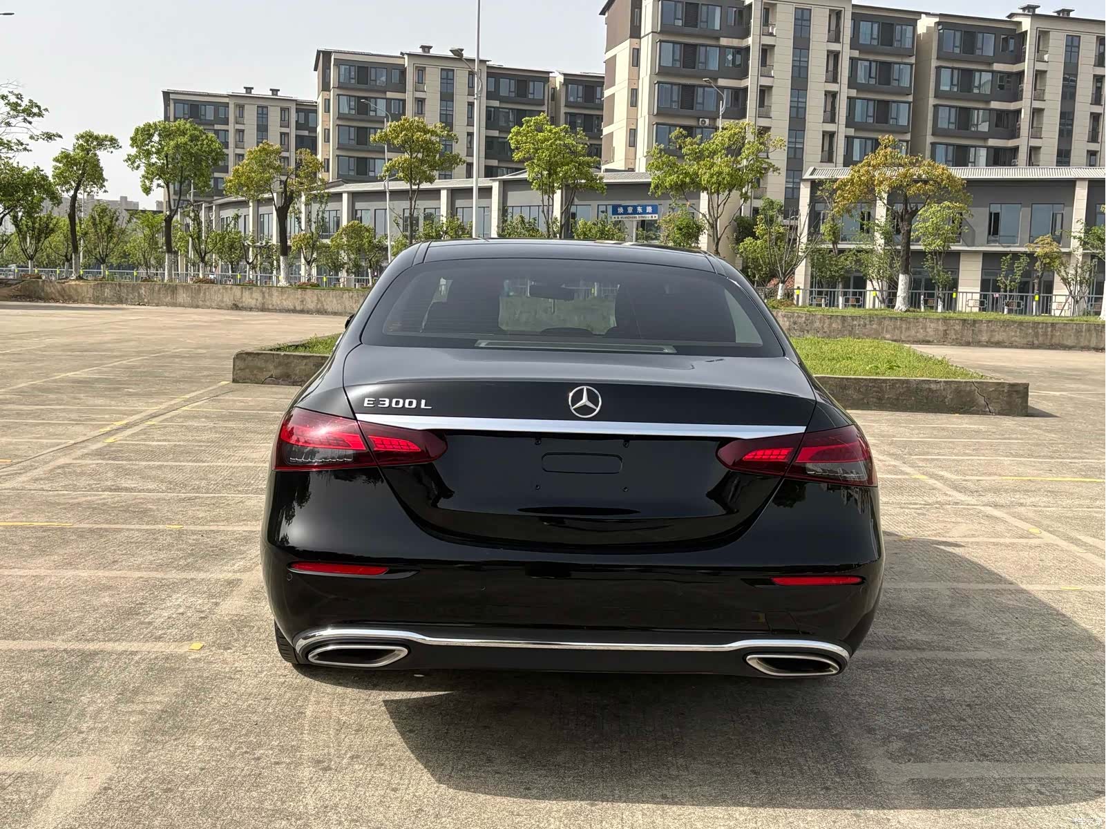 Mercedes-Benz E-Class, 2022 6