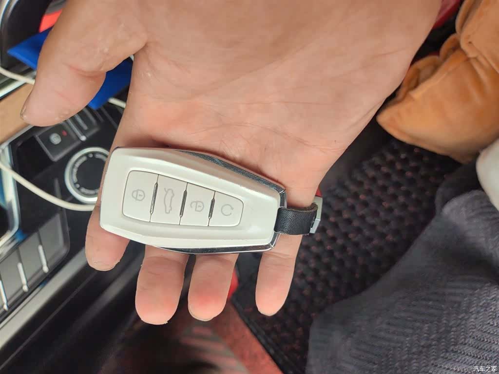 Geely Boyue, 2022 12