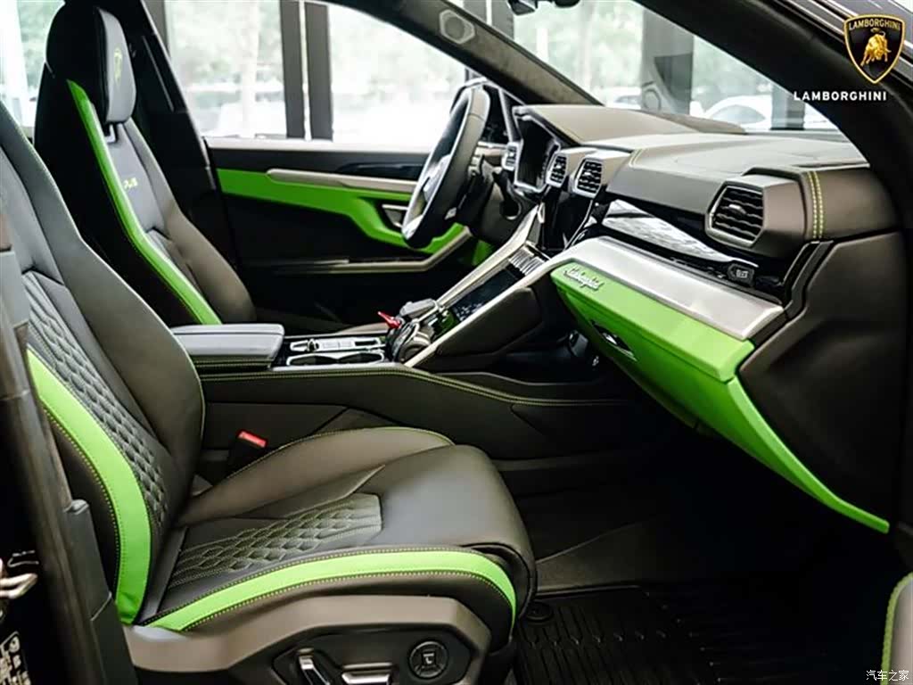 Lamborghini Urus, 2021 7