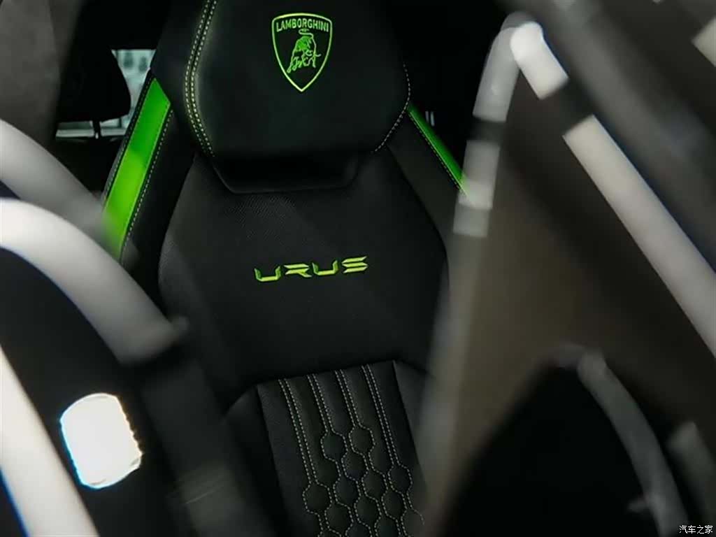 Lamborghini Urus, 2021 8