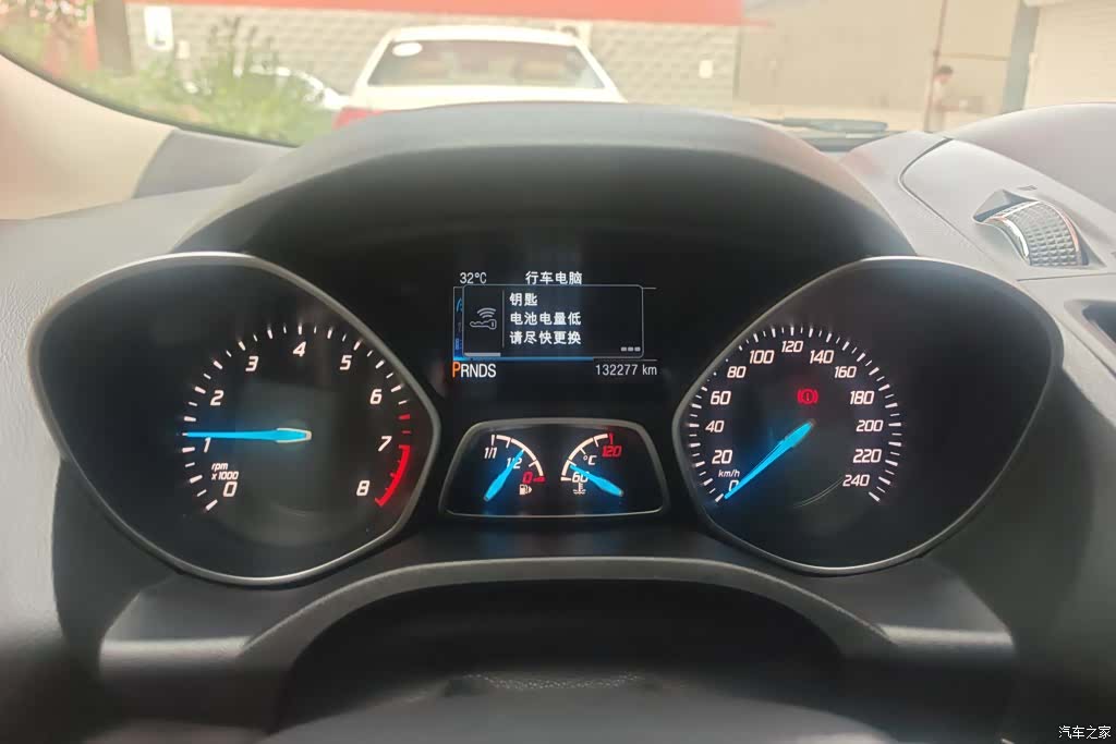 Ford Kuga, 2014 14