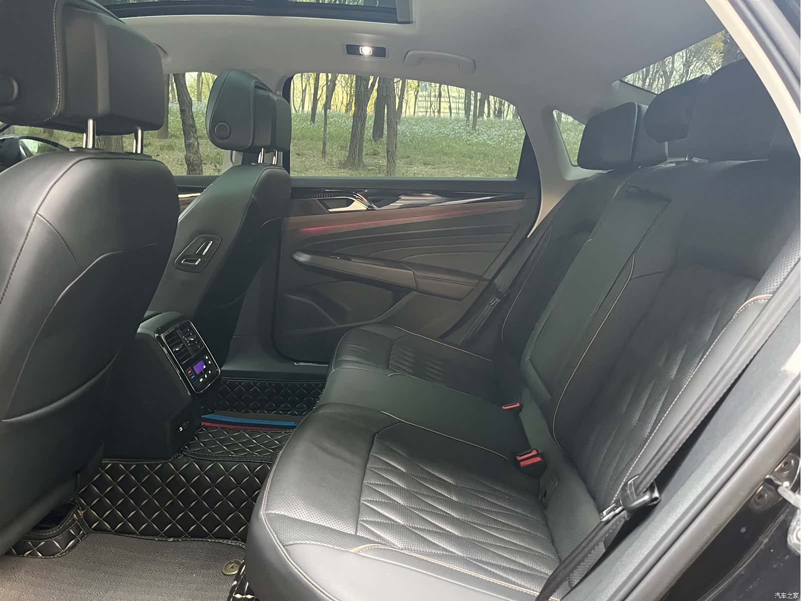 Volkswagen Passat, 2021 6