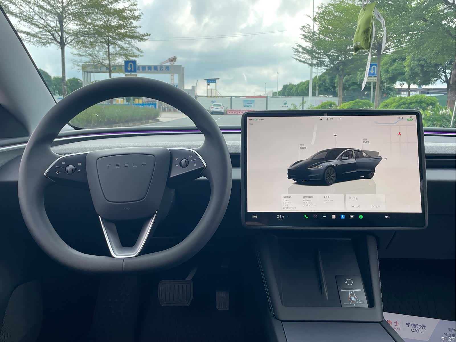Tesla Model 3, 2024 19