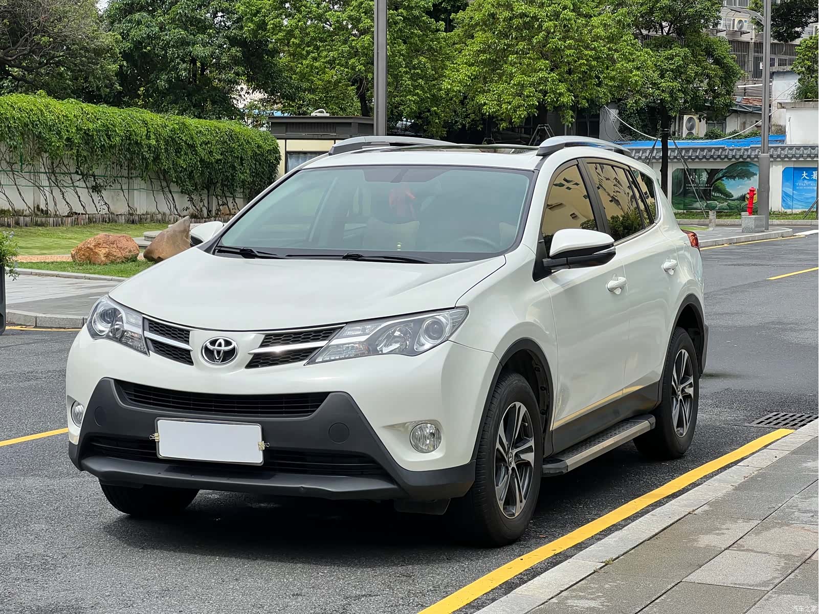 Toyota RAV4, 2016 1